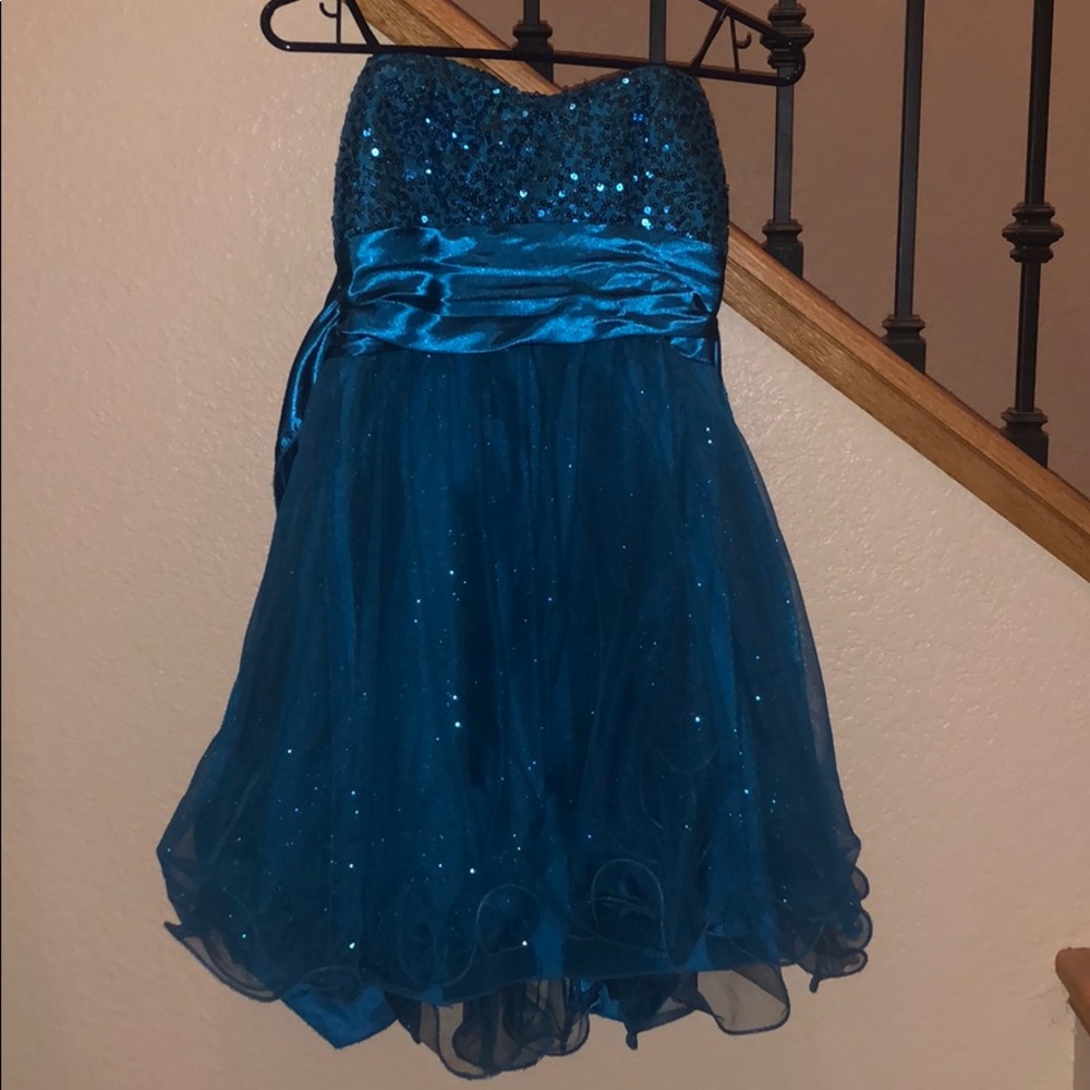 Sequined strapless dress